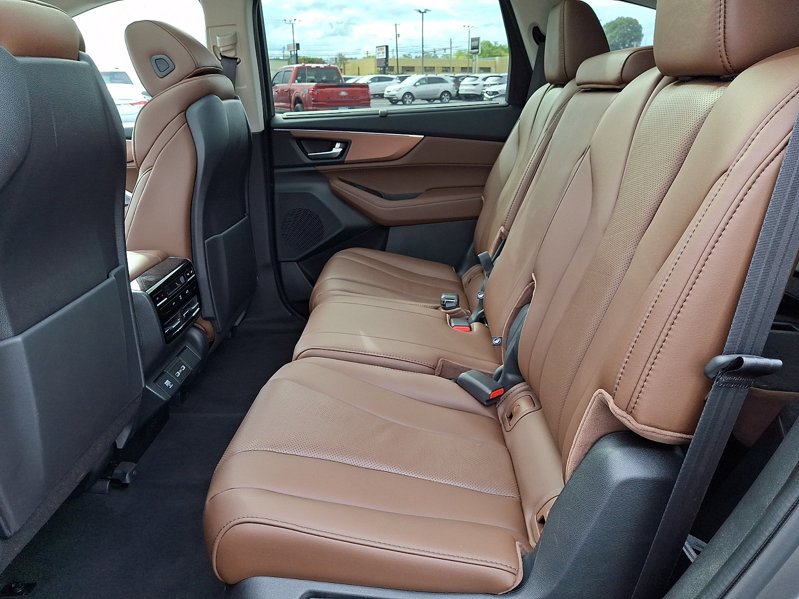 Certified 2024 Acura MDX w/ Technology Package AWD/4WD image 10