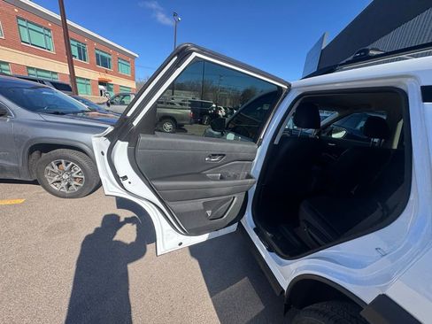 New 2026 Nissan Pathfinder SL image 20