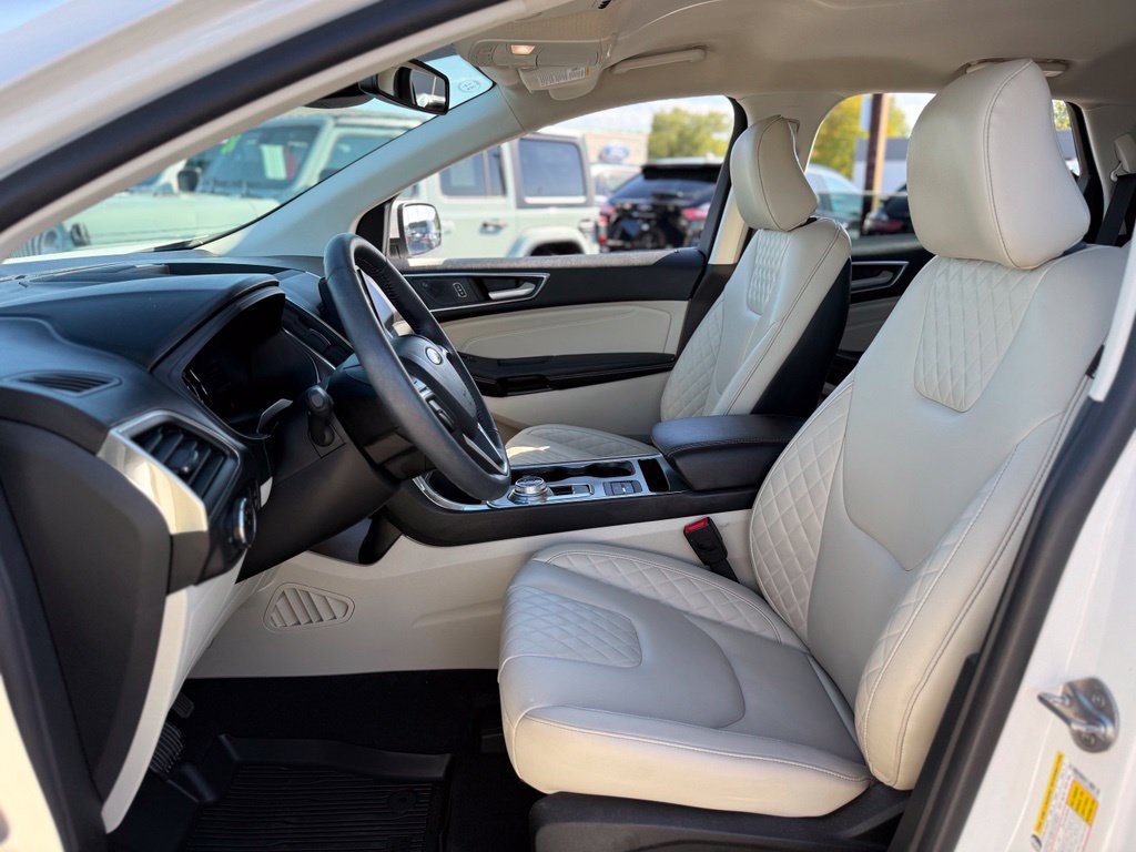 Used 2024 Ford Edge Titanium AWD/4WD image 9