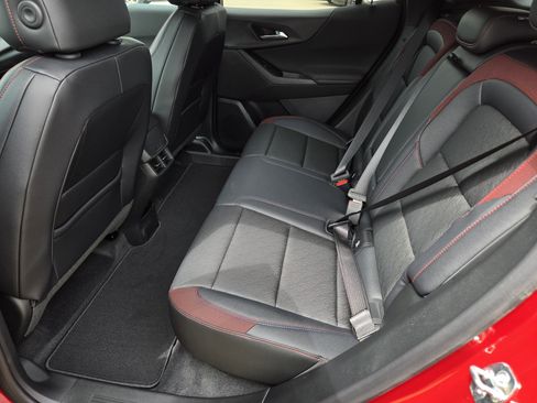 New 2026 Chevrolet Equinox RS w/ Safety and Technology Package FWD image 19