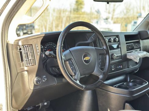 Used 2021 Chevrolet Express 2500 w/ Driver Convenience Package image 15