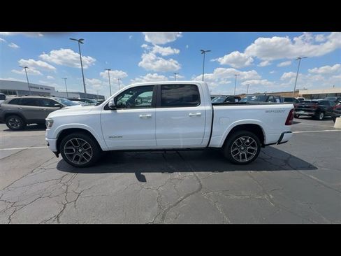 Used 2021 RAM 1500 Laramie AWD/4WD image 5