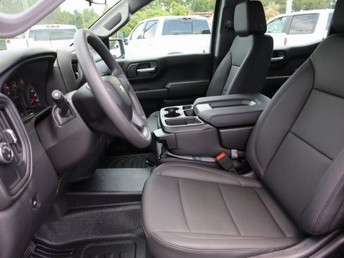 New 2025 Chevrolet Silverado 1500 W/T image 18