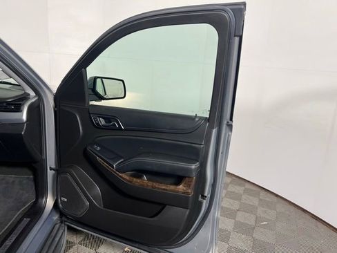 Used 2017 Chevrolet Tahoe LT AWD/4WD image 33
