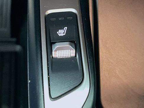 Used 2022 Kia Sorento EX FWD image 21