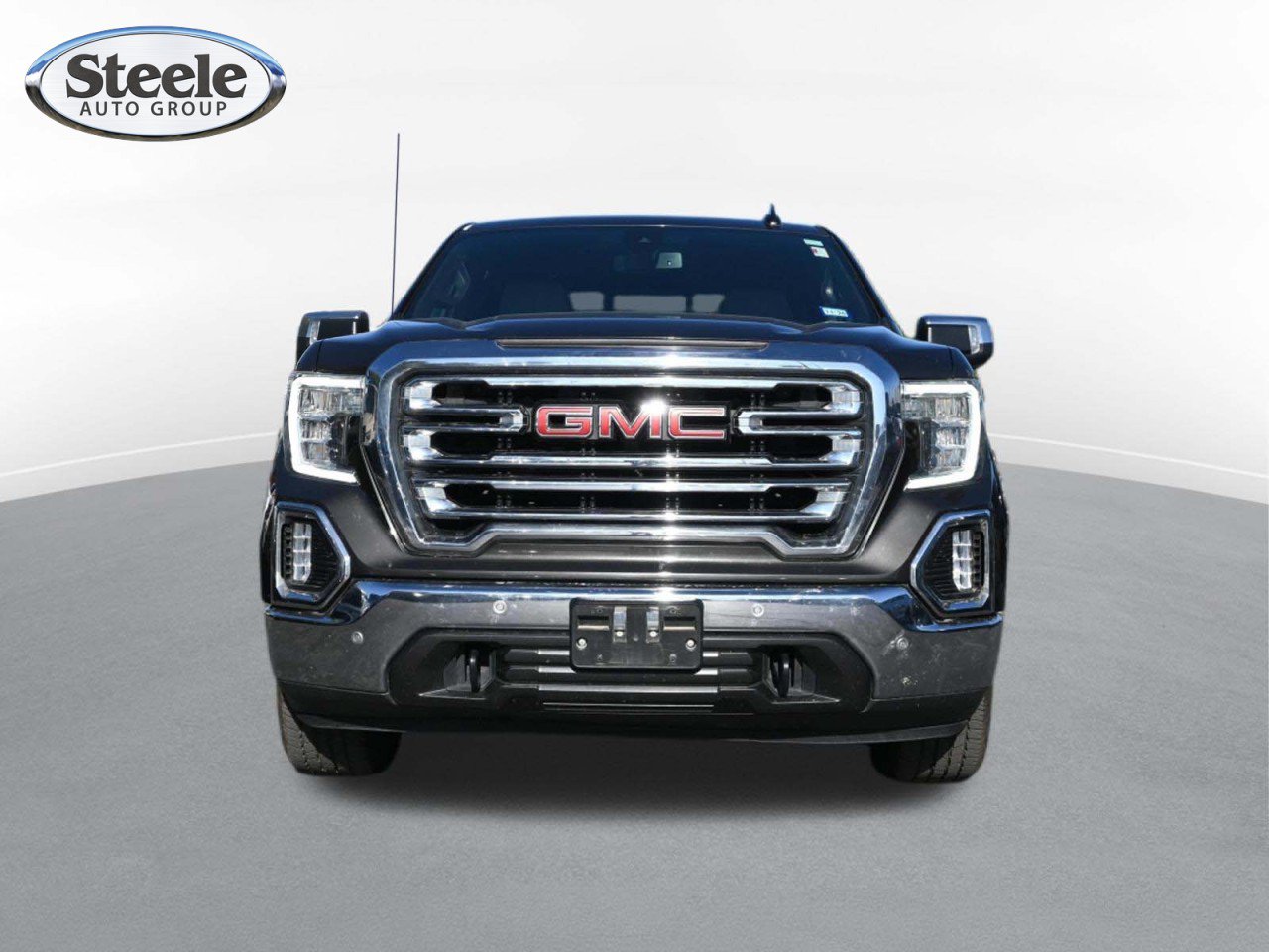 Used 2022 GMC Sierra 1500 SLT AWD/4WD image 2