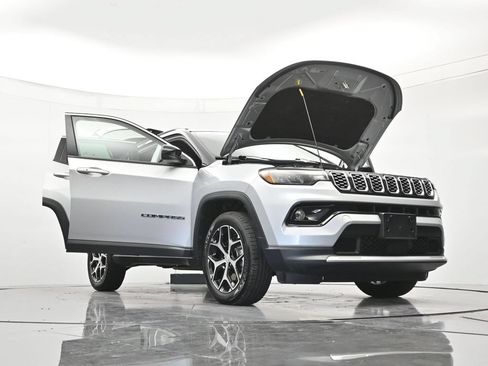Used 2024 Jeep Compass Limited AWD/4WD image 49