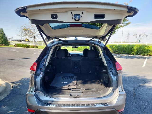 Used 2018 Nissan Rogue SV AWD/4WD image 31