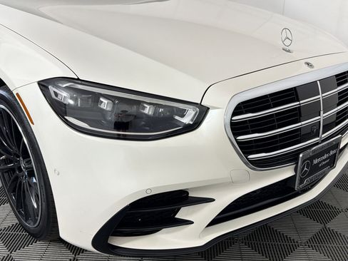 Certified 2022 Mercedes-Benz S 500 4MATIC w/ AMG Line Package image 11
