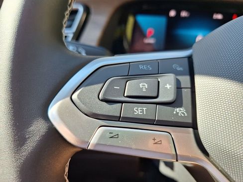 New 2026 Volkswagen Atlas SE image 13