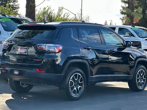 New 2026 Jeep Compass Trailhawk w/ Sun, Sound & Navigation Group image 4