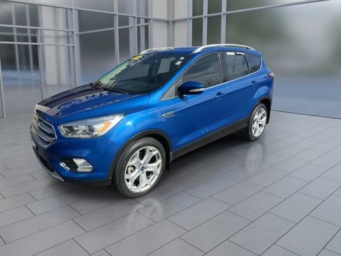Used 2017 Ford Escape Titanium w/ Equipment Group 301A image 4