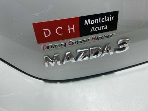 Used 2024 MAZDA MAZDA3 s FWD image 7