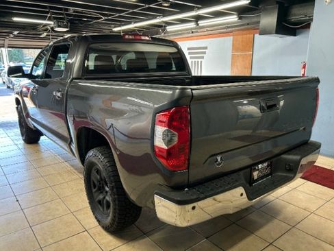 Used 2014 Toyota Tundra Limited image 2