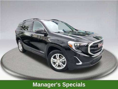 Used 2019 GMC Terrain SLE w/ Driver Convenience Package image 2