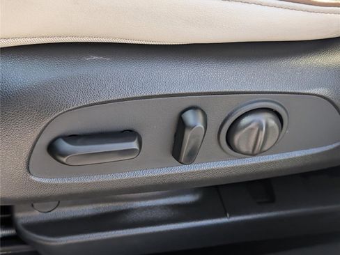 Used 2024 Buick Encore GX Avenir AWD/4WD image 20