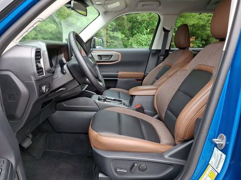 Used 2025 Ford Bronco Sport Outer Banks w/ Outer Banks Tech Package+ AWD/4WD image 14