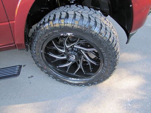 Used 2021 RAM 2500 Laramie AWD/4WD image 25