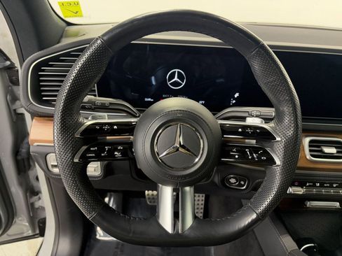 Certified 2024 Mercedes-Benz GLS 580 4MATIC w/ Warmth & Comfort Package image 12