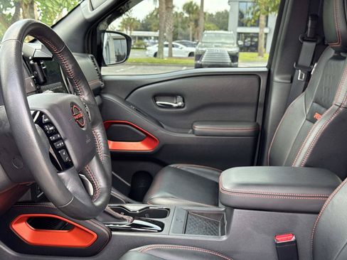 Used 2023 Nissan Frontier Pro-X w/ Pro-X Premium Package RWD image 14