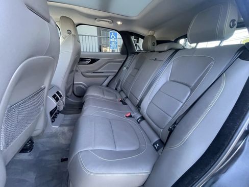 Used 2017 Jaguar F-PACE R-Sport AWD/4WD image 15