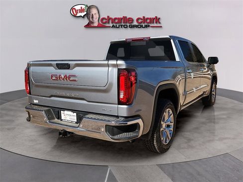 Used 2023 GMC Sierra 1500 SLT image 5