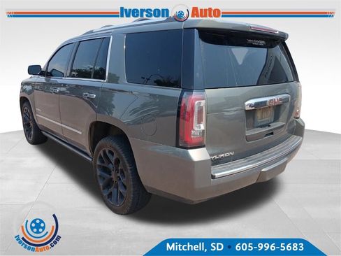Used 2018 GMC Yukon Denali w/ Denali Ultimate Package AWD/4WD image 6