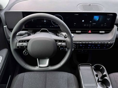 New 2026 Hyundai Ioniq 5 SE RWD image 17