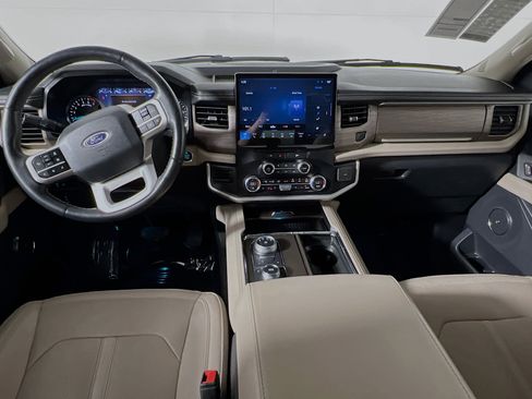 Used 2024 Ford Expedition Max Limited image 30