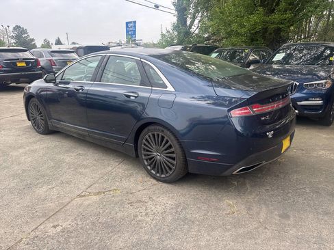Used 2017 Lincoln MKZ Reserve FWD image 7