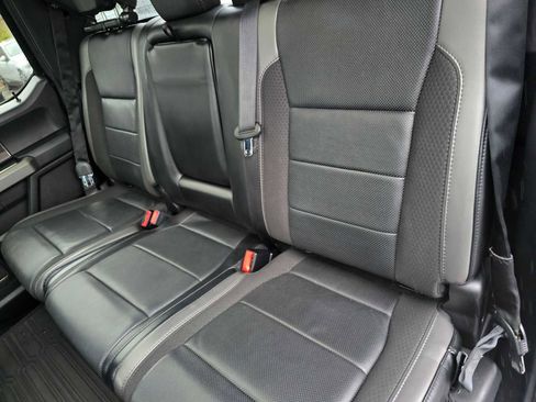 Used 2019 Ford F150 Raptor w/ Equipment Group 802A Luxury AWD/4WD image 17