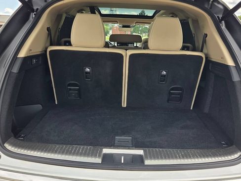 Used 2022 Acura MDX w/ Advance Package AWD/4WD image 12