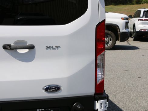 Used 2024 Ford Transit 350 XLT image 6