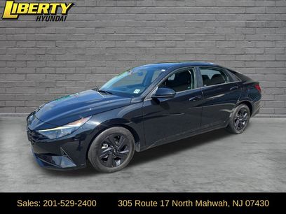 Certified 2022 Hyundai Elantra SEL w/ Convenience Package