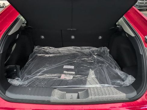 New 2026 Toyota Prius Plug-In Hybrid FWD image 38