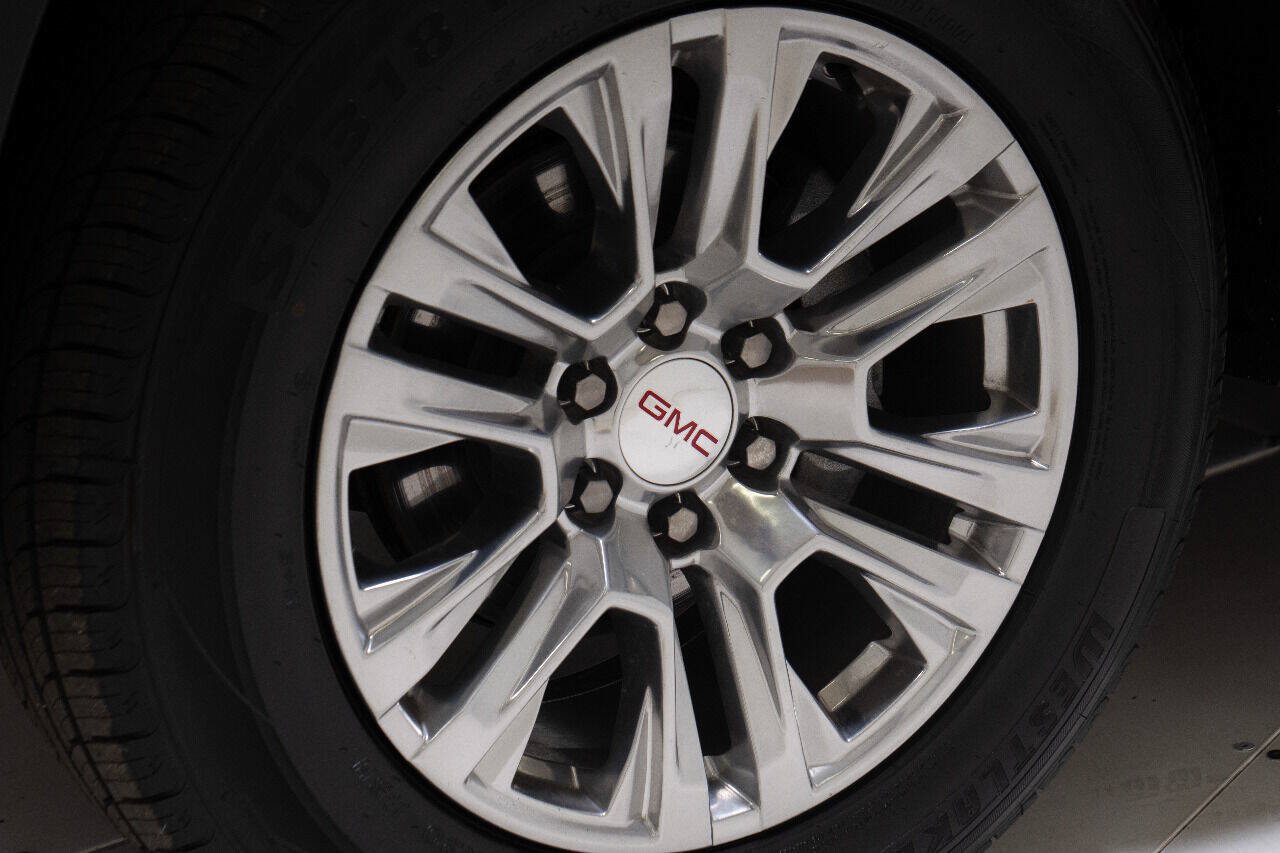 Used 2021 GMC Yukon XL Denali AWD/4WD image 25
