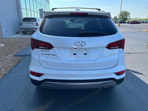 Used 2018 Hyundai Santa Fe Sport w/ 2.4L Value Package 02 FWD image 4