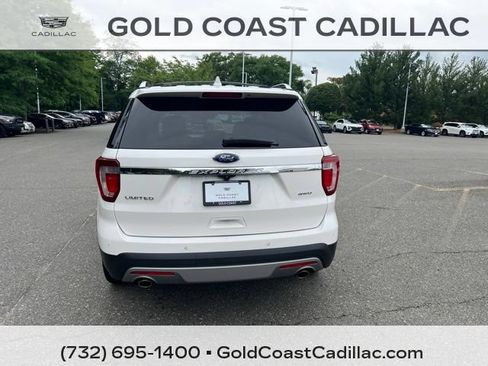 Used 2017 Ford Explorer Limited w/ Equipment Group 301A AWD/4WD image 3