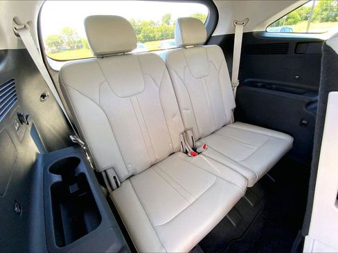 Used 2022 Kia Sorento S FWD image 26