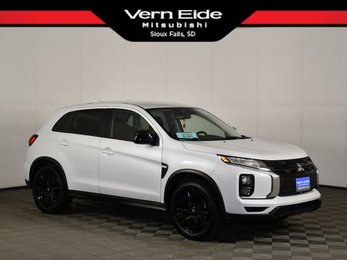 Used 2022 Mitsubishi Outlander Sport LE FWD image 1