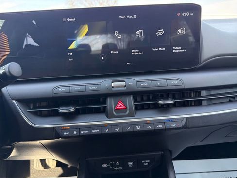 Used 2025 Kia K4 LXS image 20