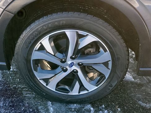 Used 2020 Subaru Outback Touring XT image 12