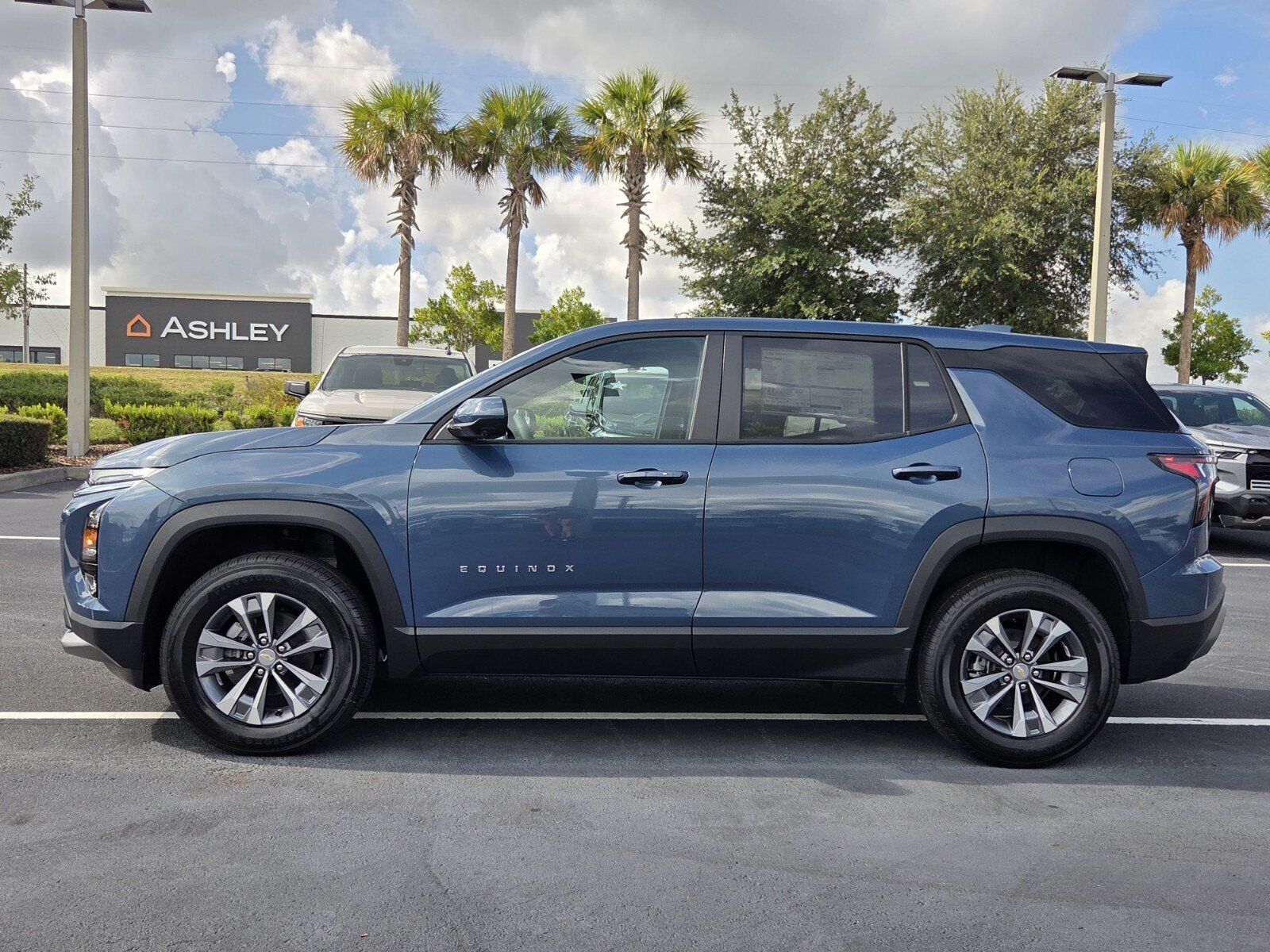 New 2027 Chevrolet Equinox ACTIV w/ Safety and Technology Package FWD image 3