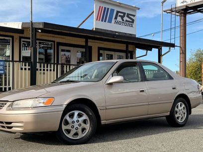 Used 1999 Toyota Camry LE w/ Value Pkg