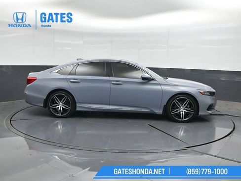 Certified 2022 Honda Accord Touring image 3