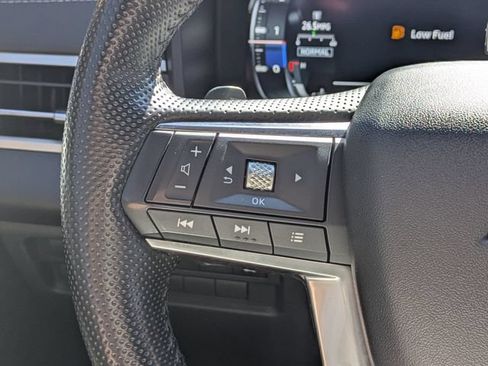 Used 2024 Mitsubishi Outlander SE FWD image 27
