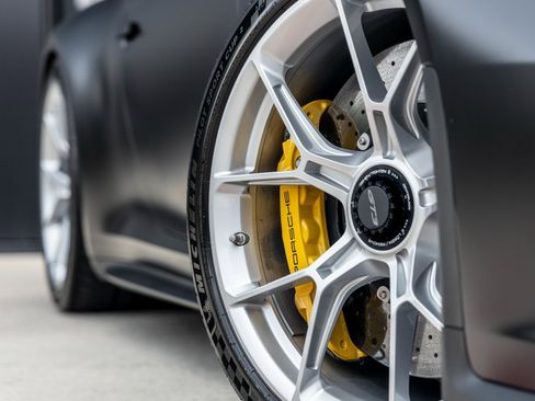 Certified 2024 Porsche 911 GT3 image 28