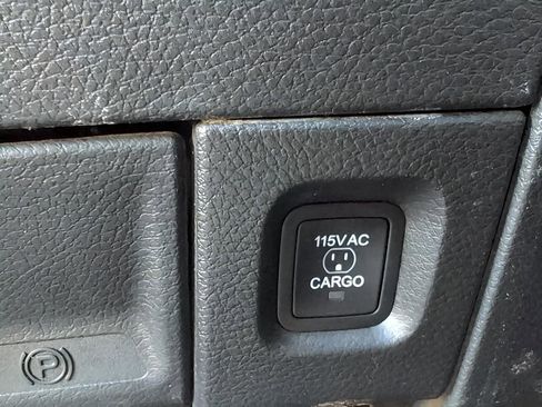 Used 2023 RAM 3500 Tradesman w/ Chrome Appearance Group image 15