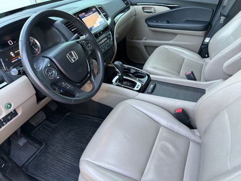 Used 2018 Honda Ridgeline RTL-E image 11