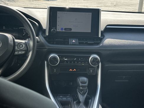 Used 2025 Toyota RAV4 LE image 23